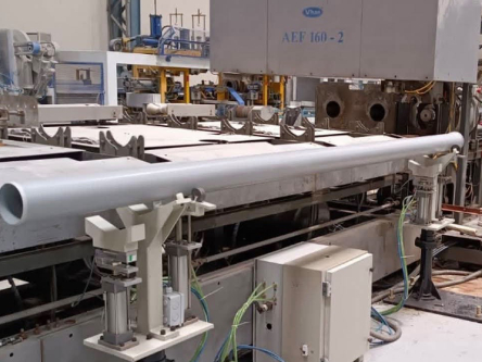 Pipe extrusion production line